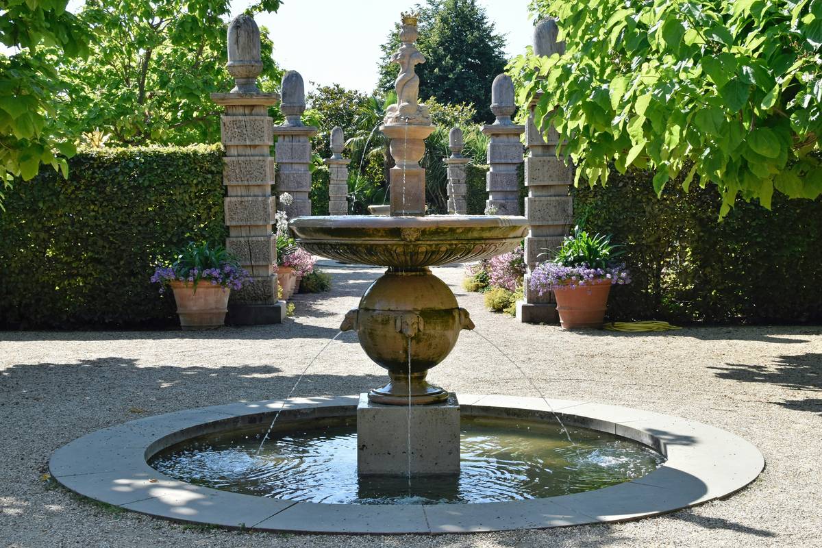water feature fountain how to keep clean algae-free outdoor fountain with clear water and healthy pump